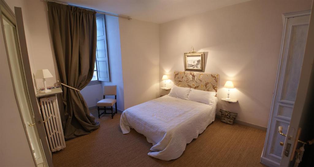 Chateau De Durtal Bed & Breakfast Oda fotoğraf