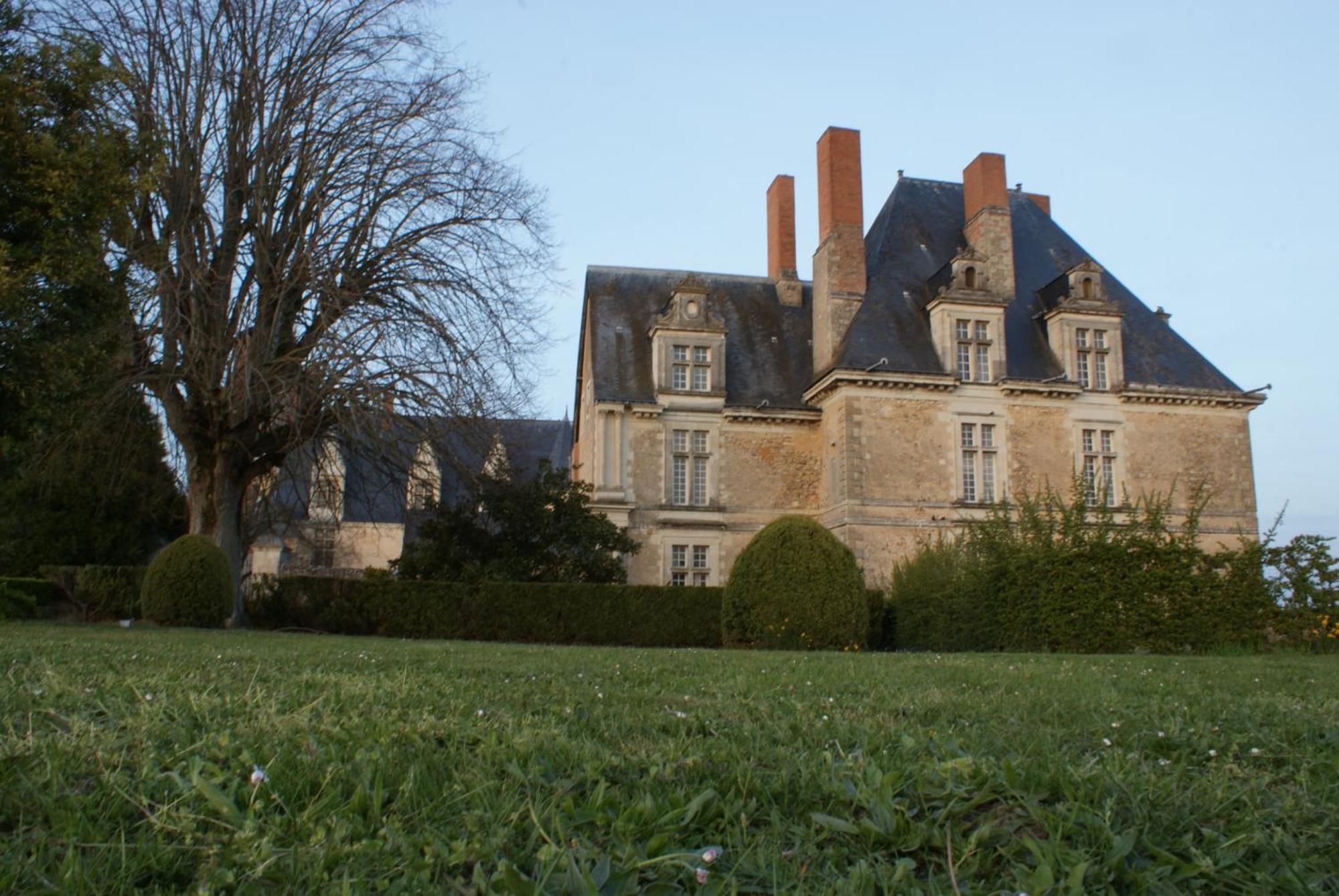 Chateau De Durtal Bed & Breakfast Dış mekan fotoğraf